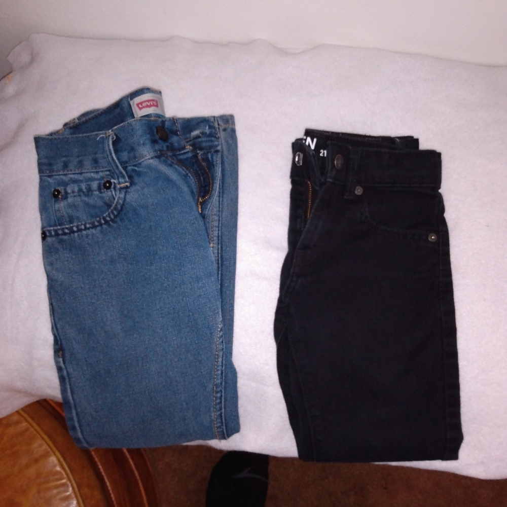 2 pairs of children's Levi jeans 511 & 216